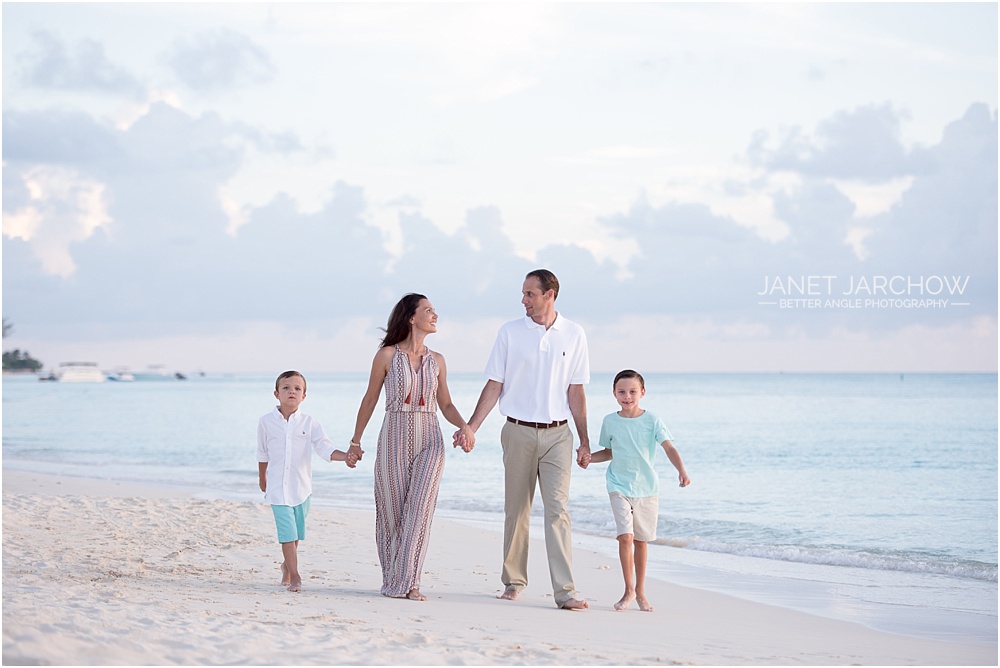 Seven Mile Beach Family Portraits Session